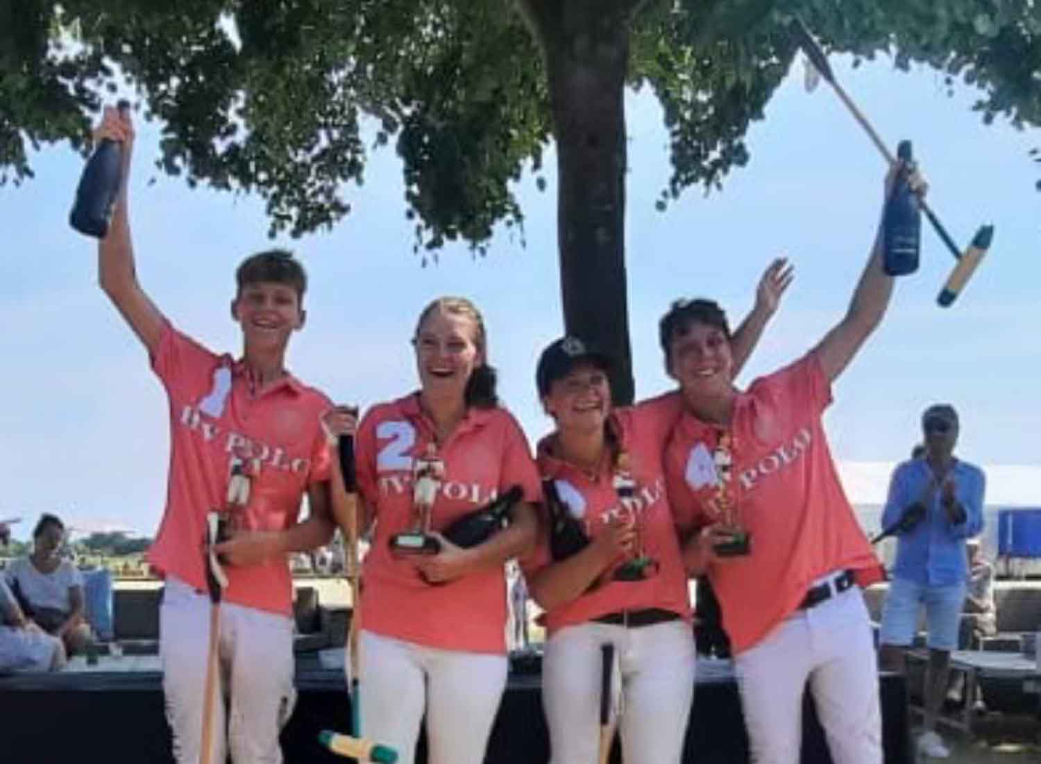 The NK POLO 2022 0 goal has been won by the HV POLO team with Lucas and Bastiaan de Jong and Cristina and Isabel Hoedemakers !