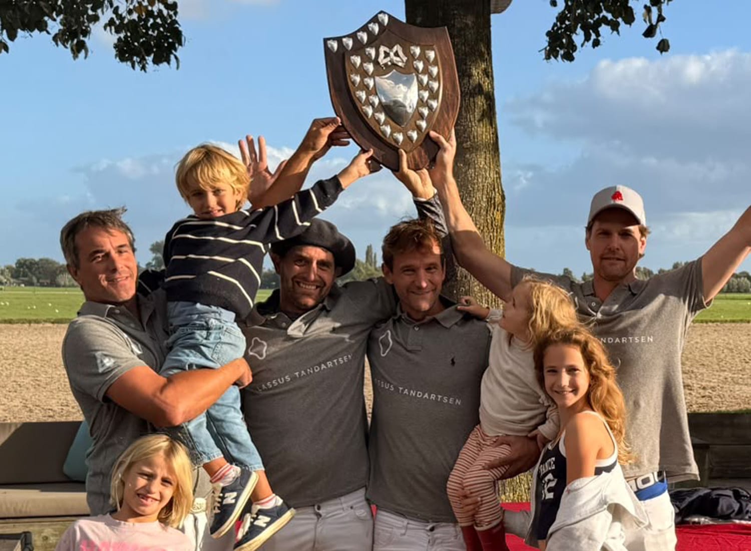 GLORIA LASSUS TANDARTSEN with Thomas Rietrae, Aki van Andel, Santiago Novillo Astrada and Segundo Copello wins the END OF THE SUMMER POLO CUP 2026 !
